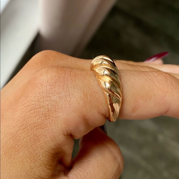 Golden Swirl Ring Thick Style Gold Luxe Fashion Trendy y2k - Picture 2 of 4